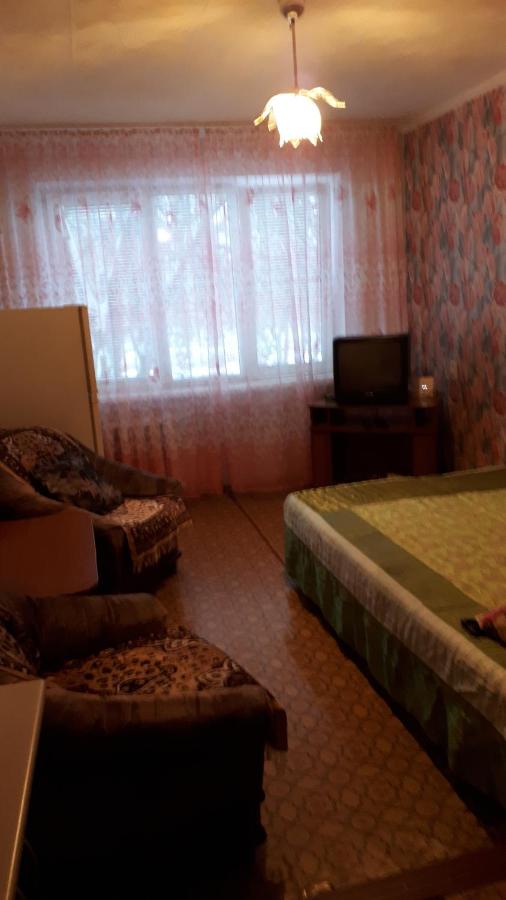 Кемерово: Apartment on Stroiteley 19