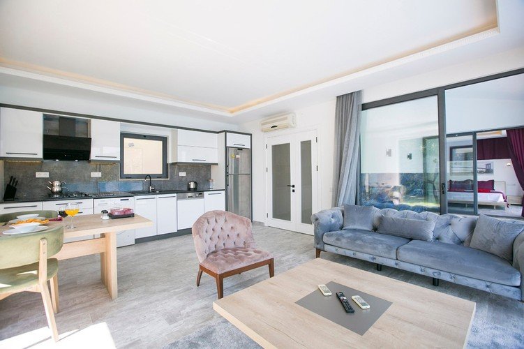 Исламлар: Villa Liz