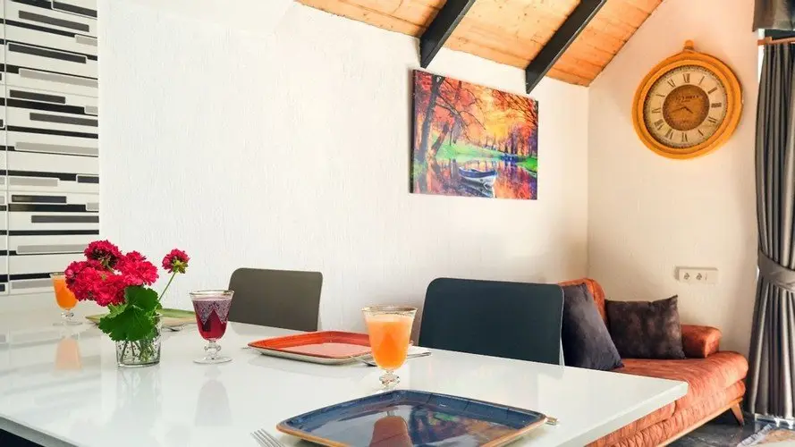 Исламлар: Villa Honeymoon