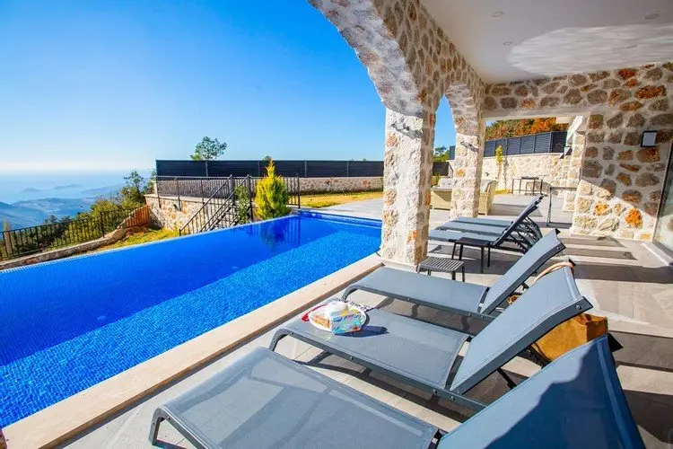 Исламлар: Villa Beyaz 7