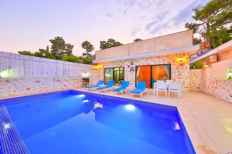 Исламлар: Villa Stone 1
