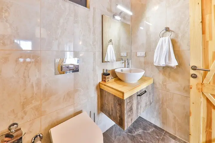 Исламлар: Villa Tas