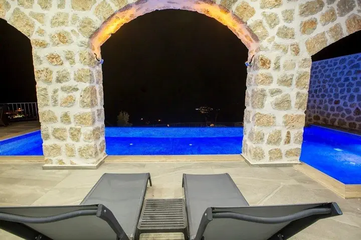 Исламлар: Villa Beyaz 8