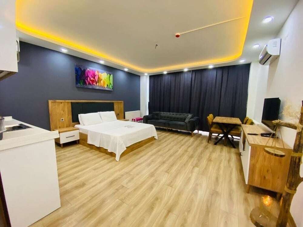 Измир: West Garden Hotel