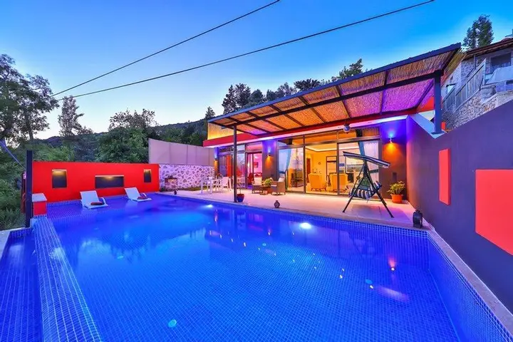 Исламлар: Villa Elma