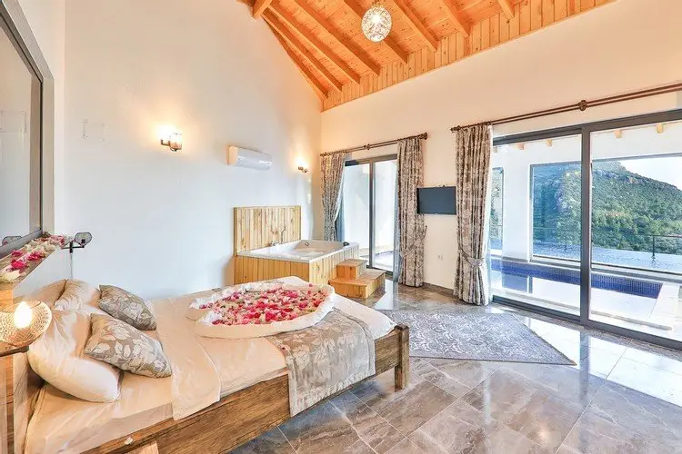 Исламлар: Villa Aksam