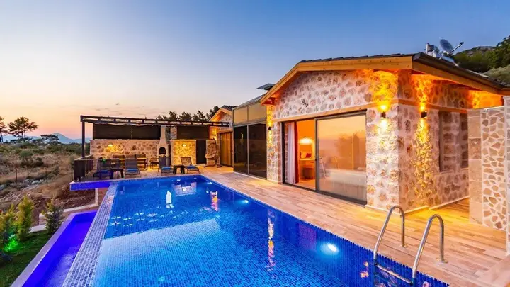 Исламлар: Villa Tarcin