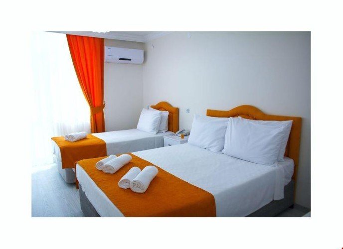 Акбук: Colorful Hotel