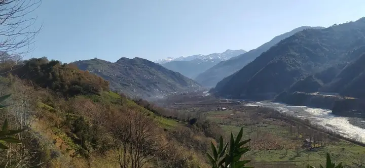Ардешен: Topcu Dede Dere Evi