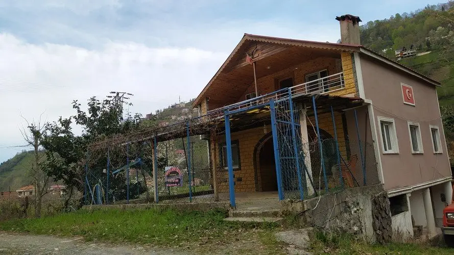 Ардешен: Topcu Dede Dere Evi