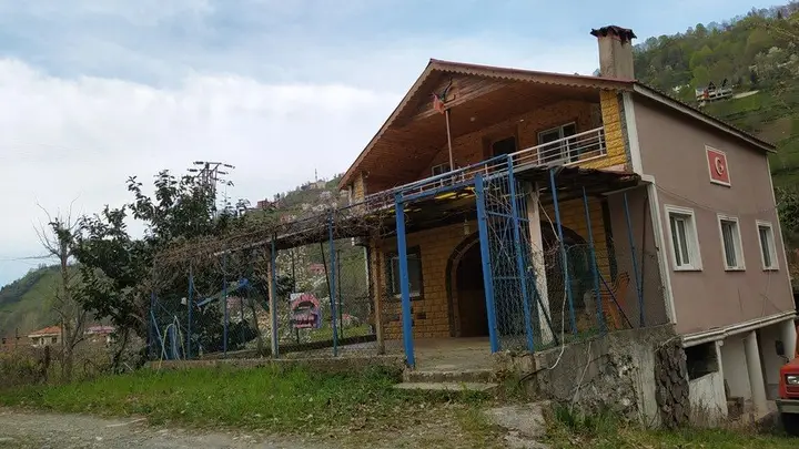 Ардешен: Topcu Dede Dere Evi