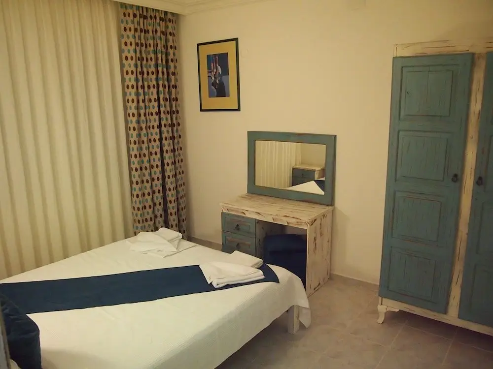 Ozcem Apart Hotel — фото 1