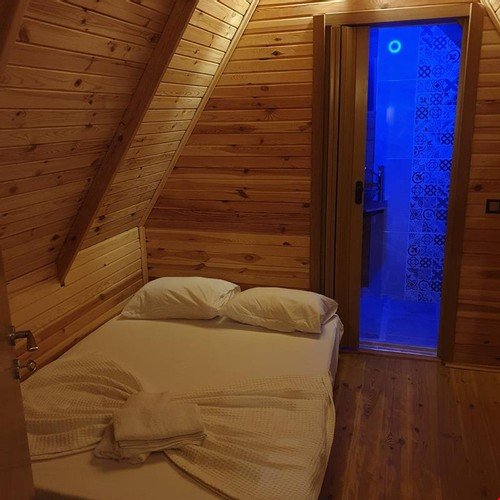 Чынарджык: El Mundo Bungalov