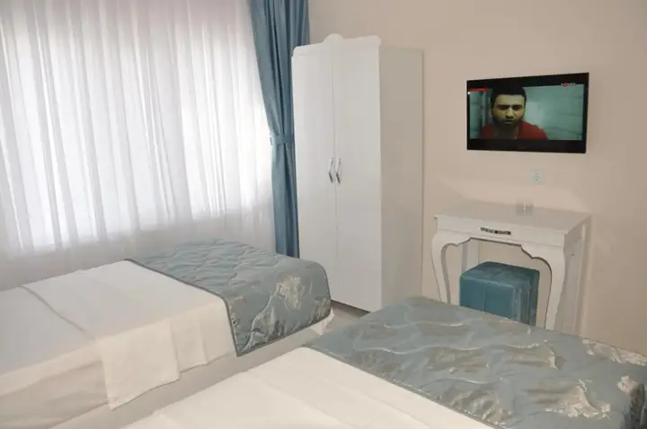 Мустафакемальпаша: Hotel Iscen