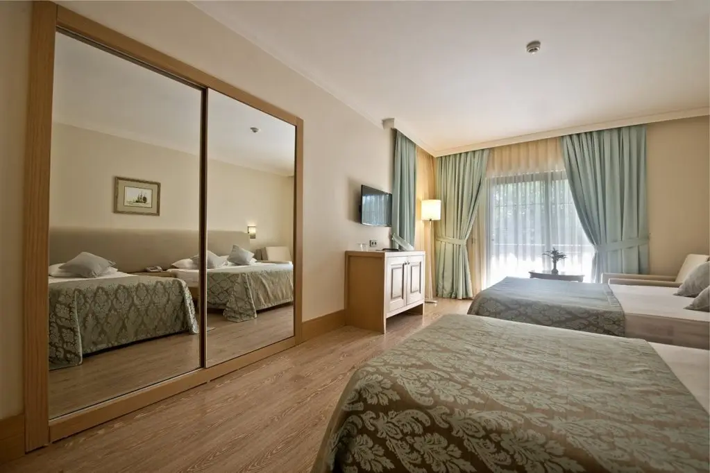 Окурджалар: Gypsophila Holiday Village