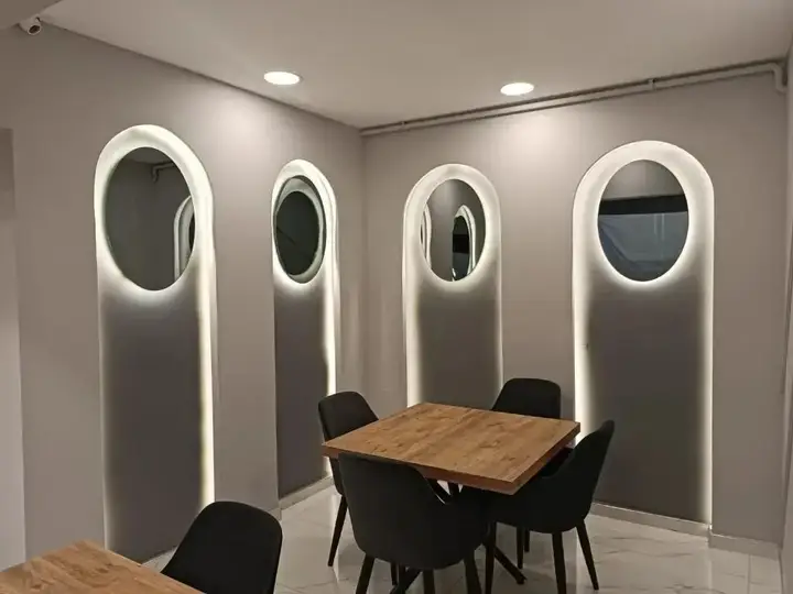 Зара: Gulistan Hotel