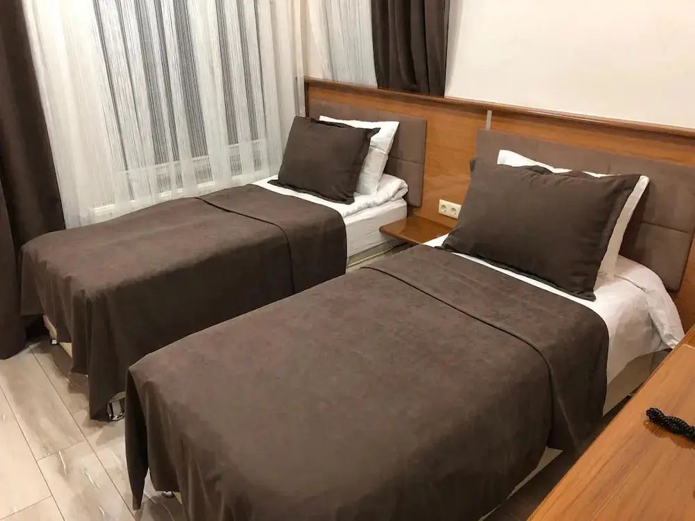 Зара: Gulistan Hotel