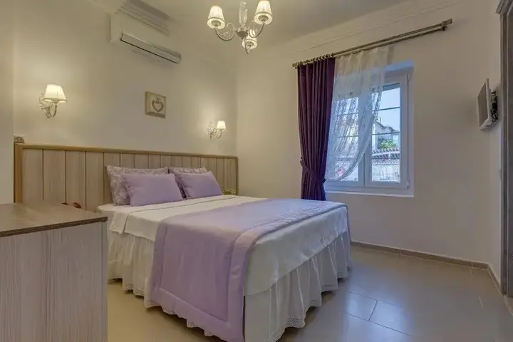 Чешме: Bella pietra otel