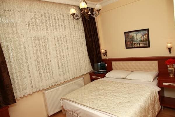 Стамбул: Rain Apart & Hotel Sultanahmet