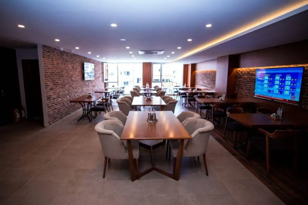 Aripsas Hotel — фото 1