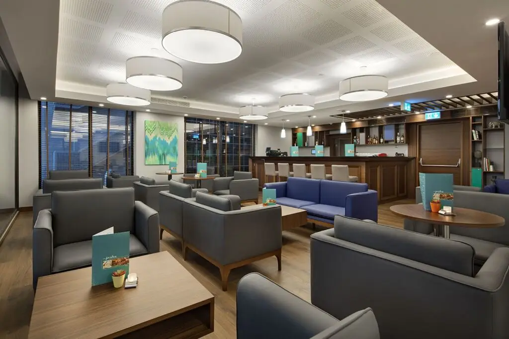 Измир: Hilton Garden Inn Izmir Bayrakli