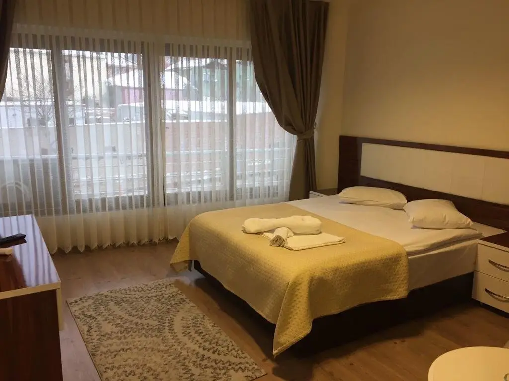 Ялова: Royal Hotel