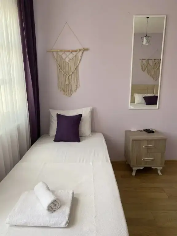Бозджаада: Eylem Dinlenti Evi
