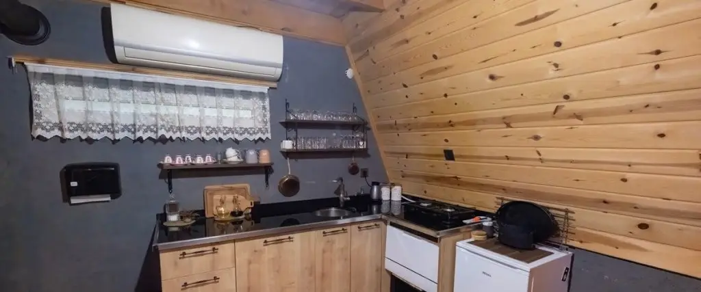Кайели: Bera Bungalov