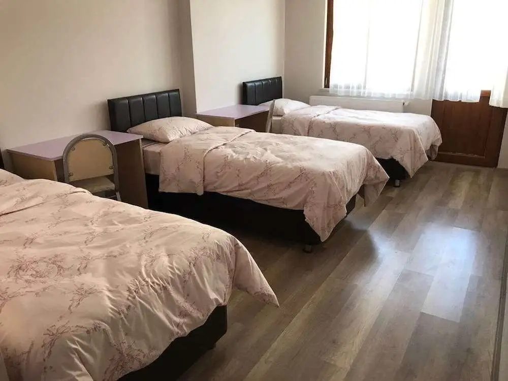Ялова: Umit Kız Ogrenci Yurdu