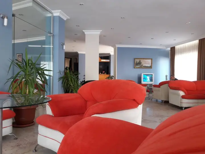 Айвалык: Club Urgench Hotel