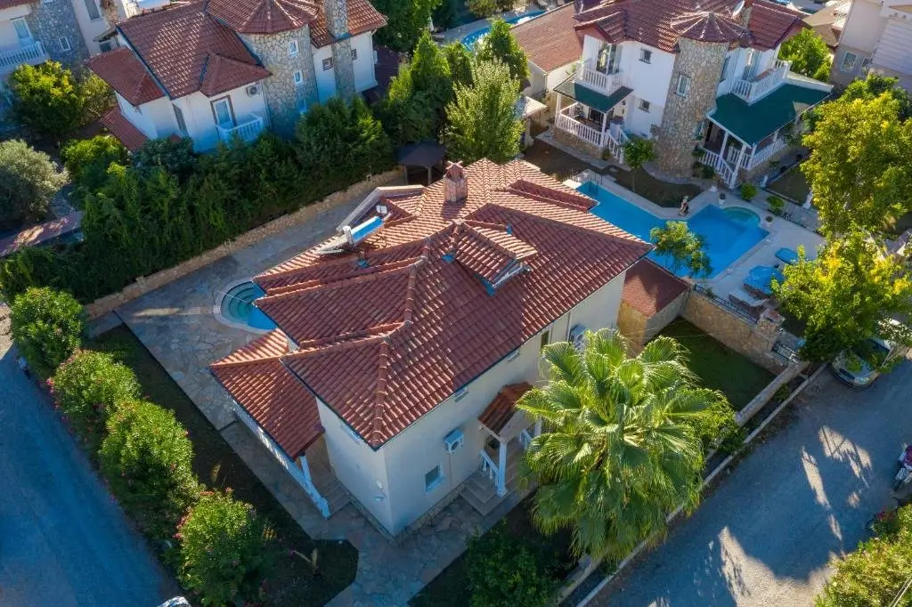 Дальян: Villa Etki