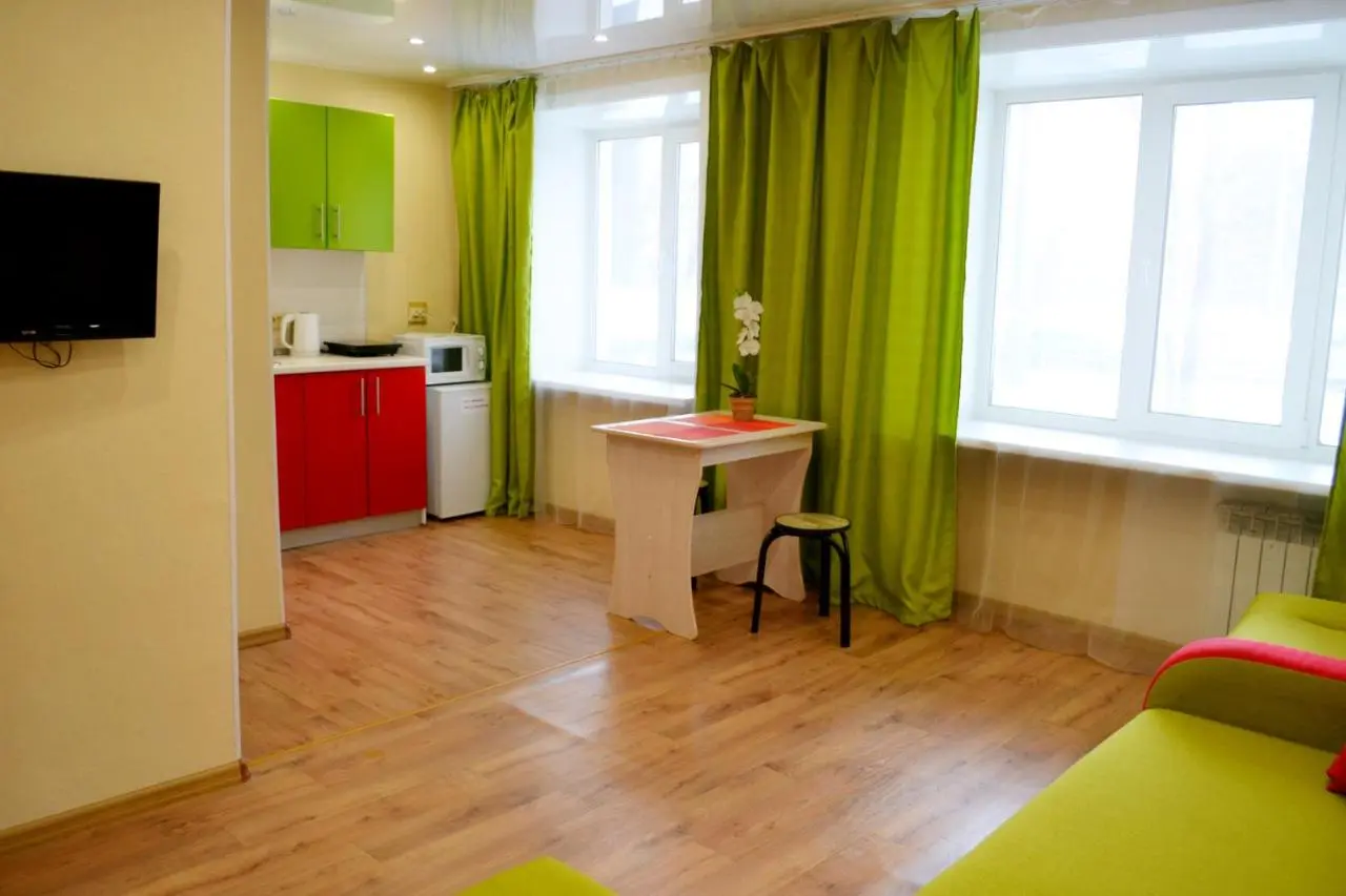 Хабаровск: Apartments Leningradskiy 11