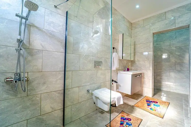 Исламлар: Villa Onka 12