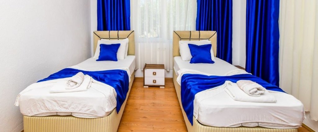 Исламлар: Villa Atlas