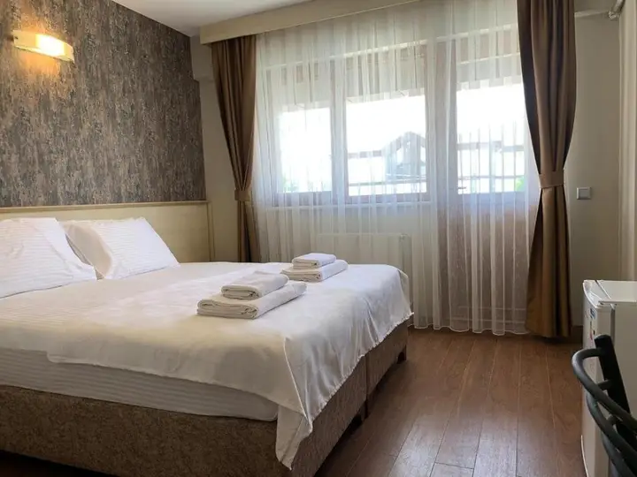 Эдремит: Akcayzeytin Otel