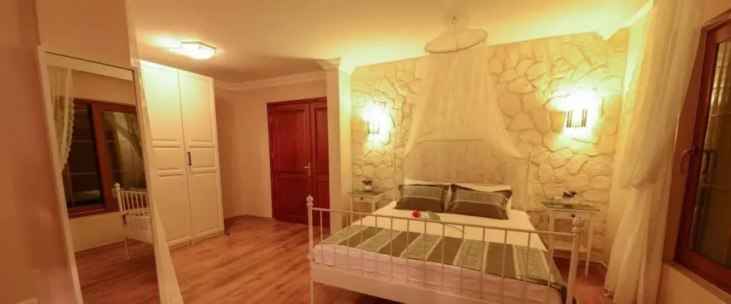 Каш: Villa Berat