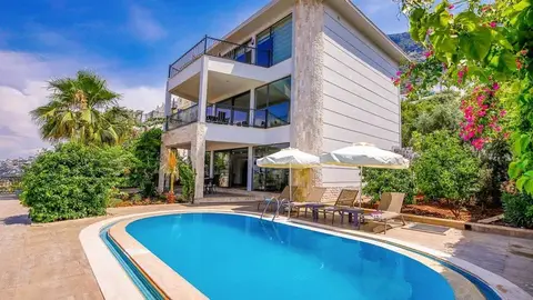 Villa Almira — фото 1