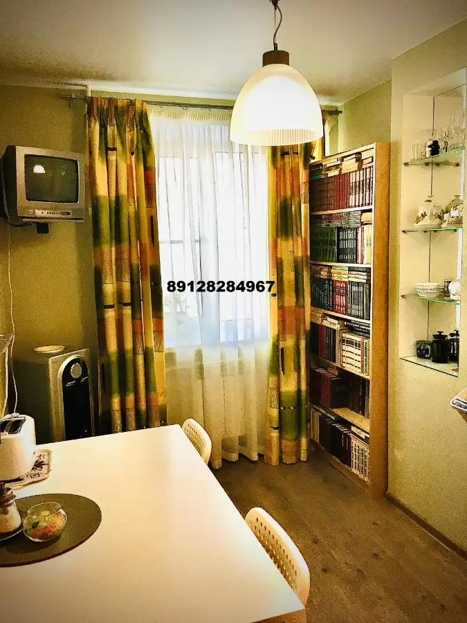 Киров: Apartment on Spasskaya 61