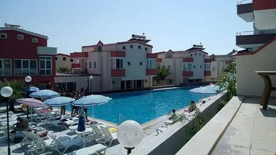 Кушадасы: Altin Guvercin Tatil Evleri