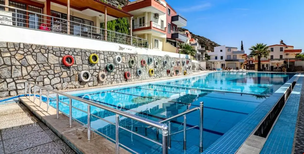 Кушадасы: Altin Guvercin Tatil Evleri