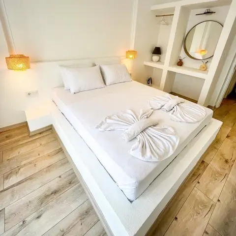 Отель Aloha Suites — фото 1