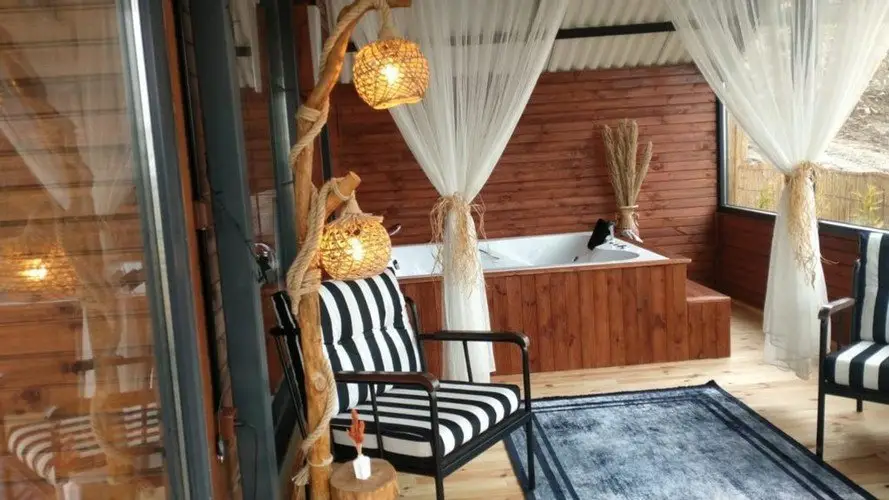 Сакарья: Cam6 Havuzlu Jakuzili Tiny House