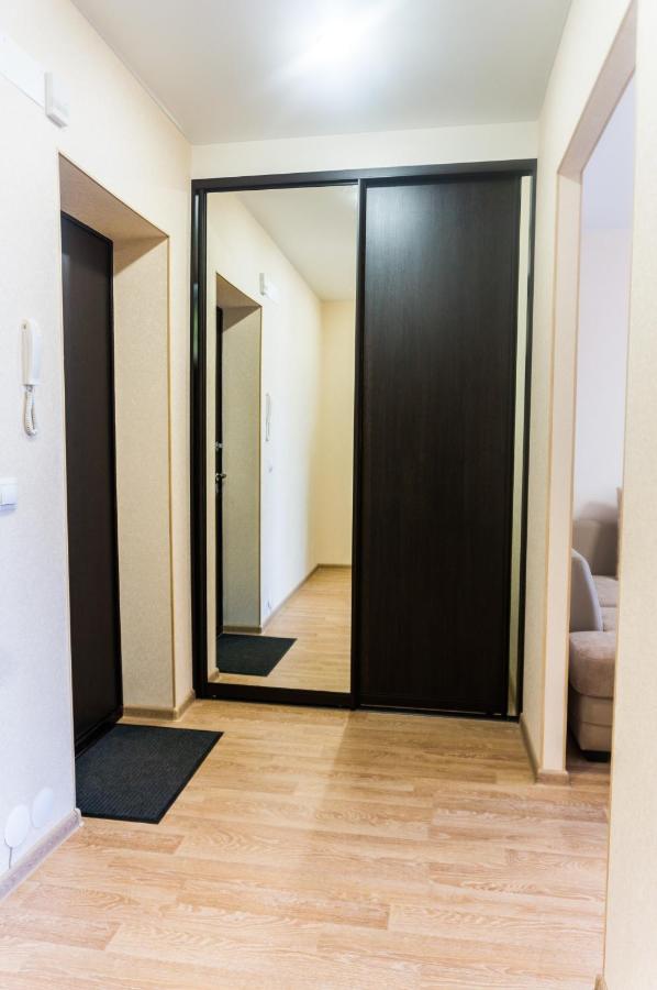 Киров: Apartments on Oktyabrskiy prospekt 157