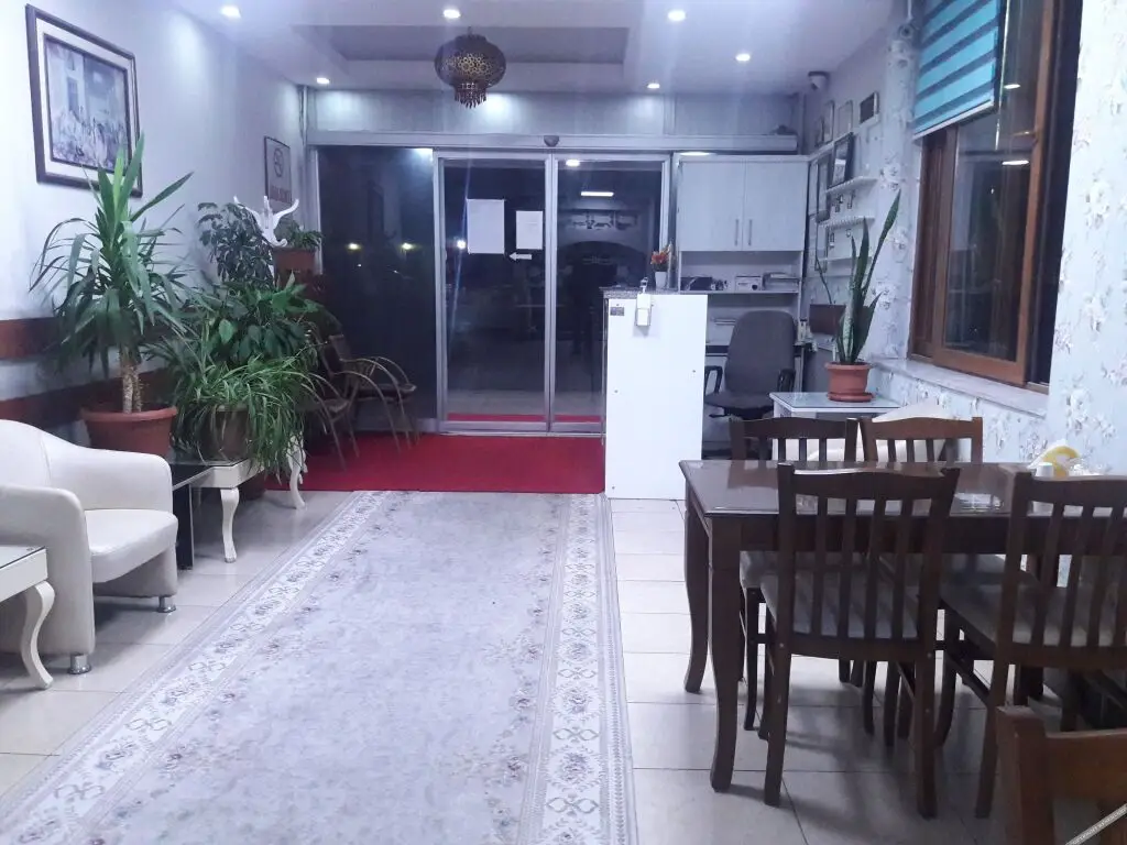 Мерсин: Otel Yaşar