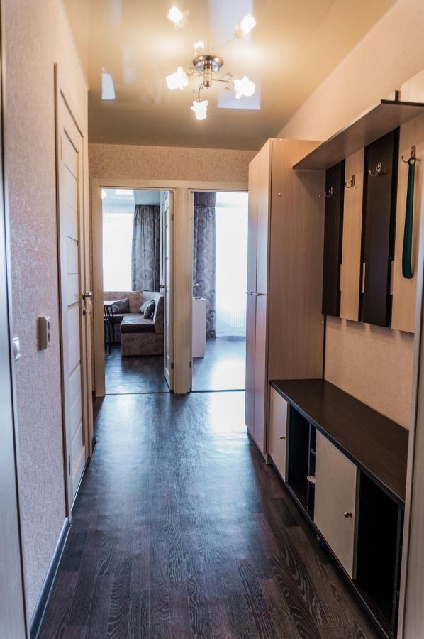 Киров: Apartamenty na Surikova 50