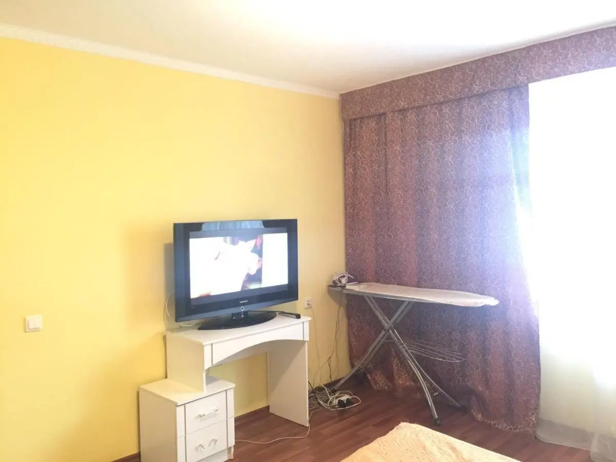 Киров: Apartments na Lenina