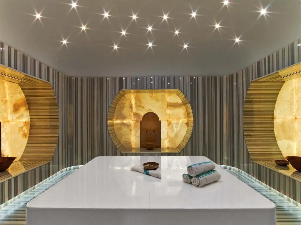 Стамбул: Raffles Istanbul