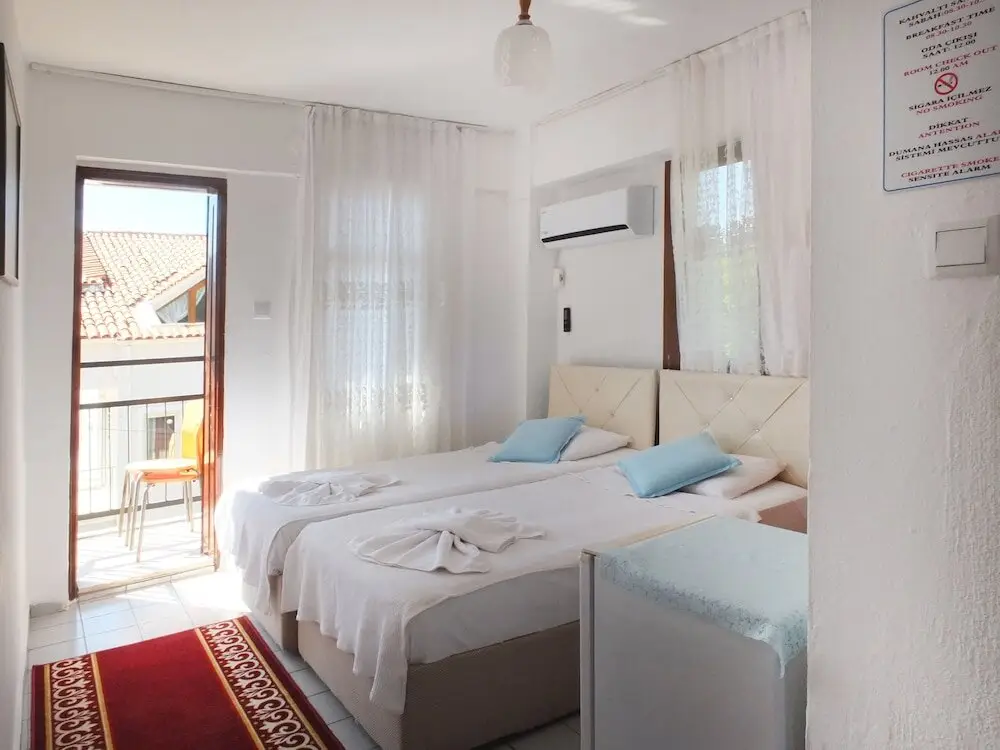 Каш: Caretta Hostel