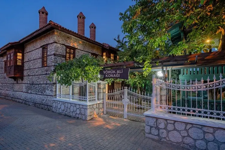 Аксеки: Yoruk Ali Yayla Evleri