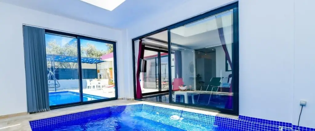 Исламлар: Villa Asya